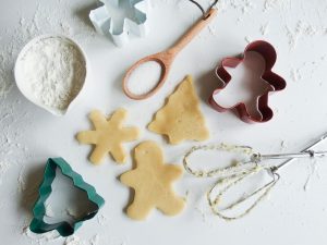 picture of christmas cutout cookies